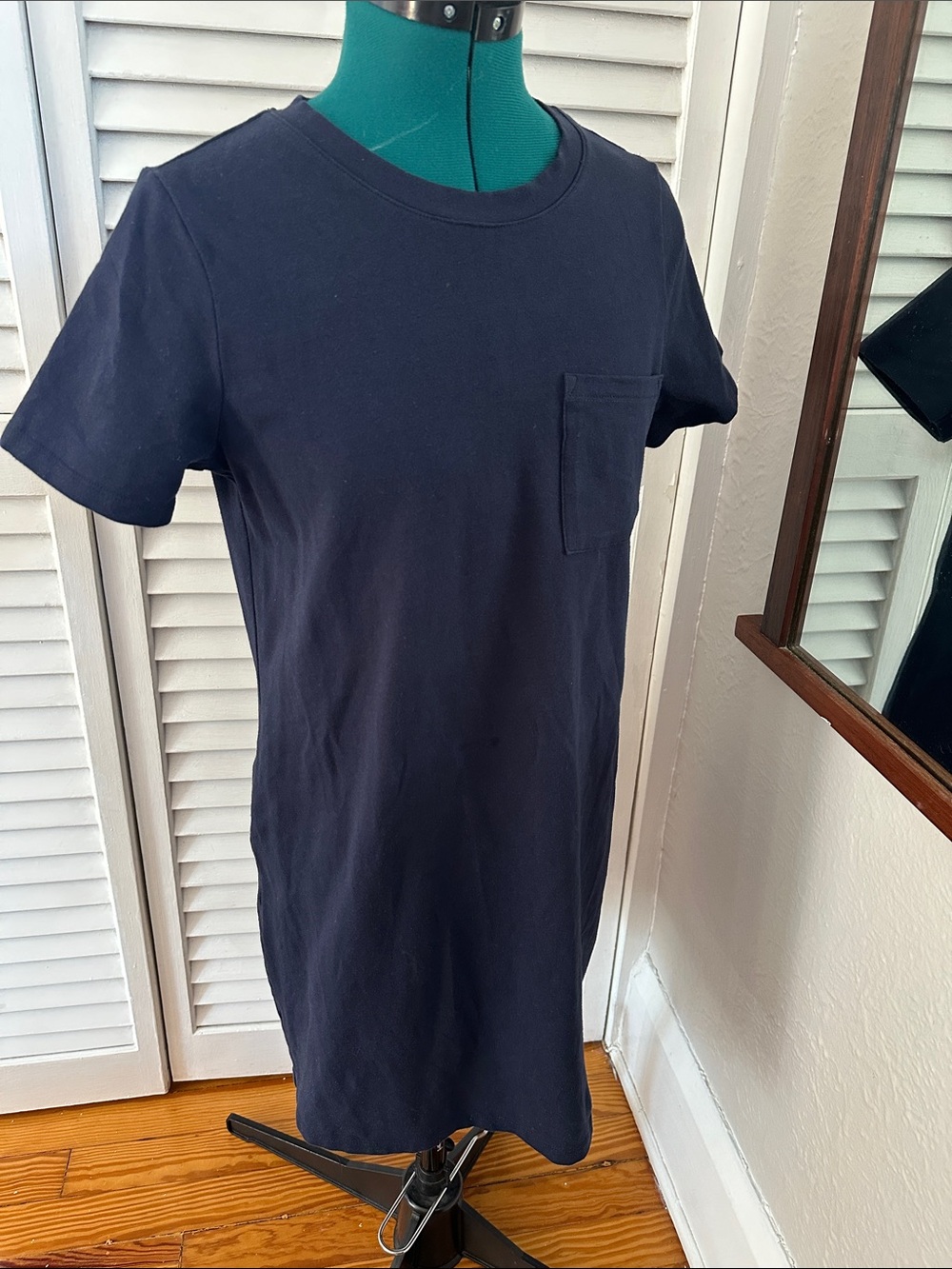 Banana Republic Navy Short Sleeve Pocket Mini Dress - Picture 3 of 4